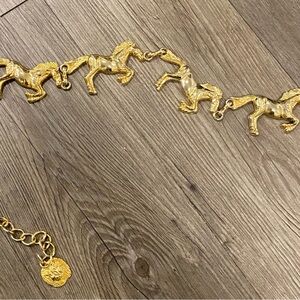 Anne Klein Vintage 1990’s Gold Horse Galloping Chain Belt